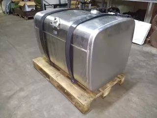 DAF Tank met steunen