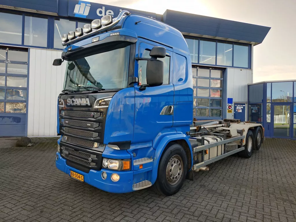 Scania R R520 LB6X2*4HNA